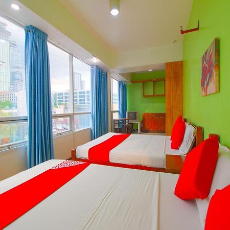 Oyo 677 Roseate Pensione Cebu Exterior foto