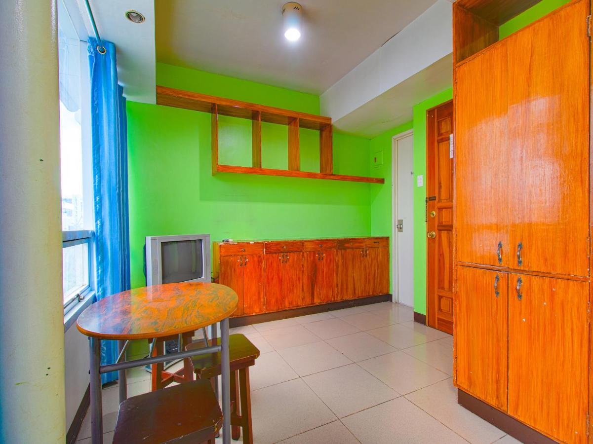 Oyo 677 Roseate Pensione Cebu Exterior foto