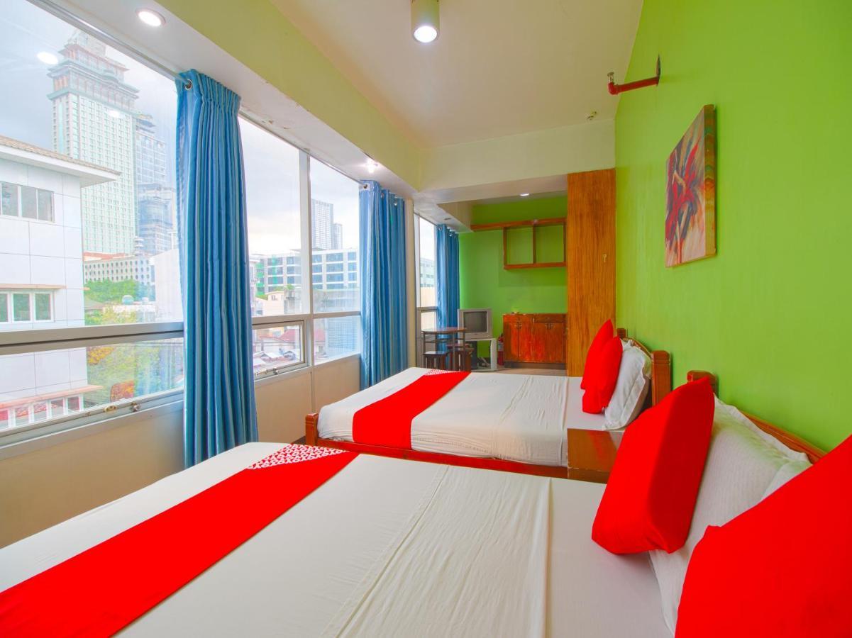 Oyo 677 Roseate Pensione Cebu Exterior foto