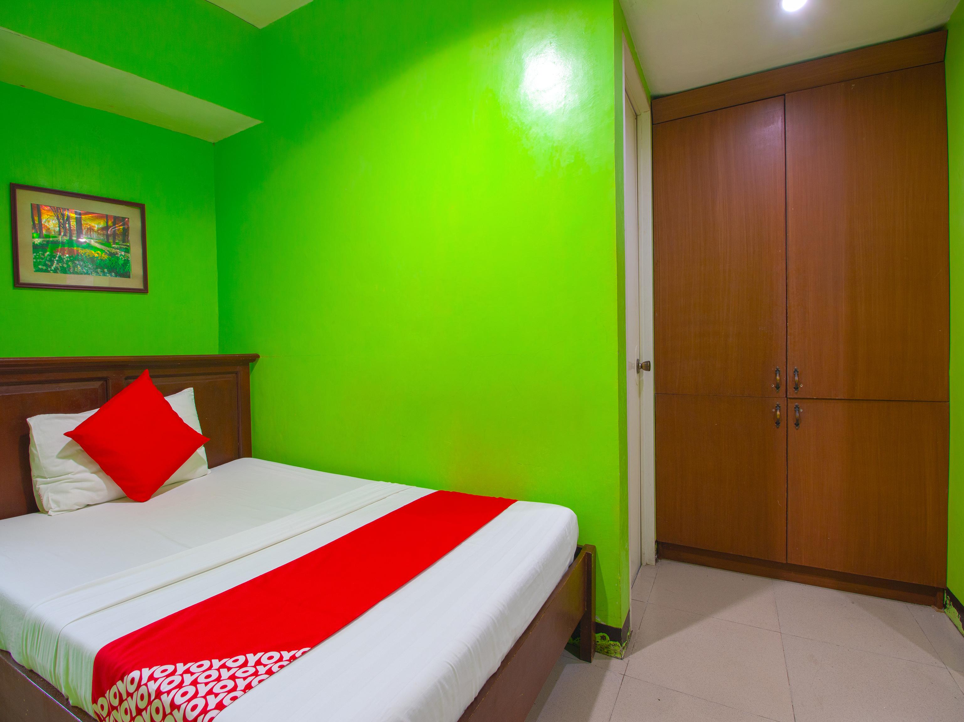 Oyo 677 Roseate Pensione Cebu Exterior foto